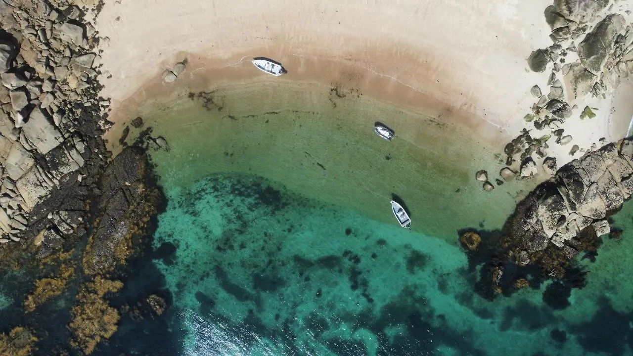 Les Pieds Dans L Eau Acces A La Plage Depuis La Residence Trebeurden France